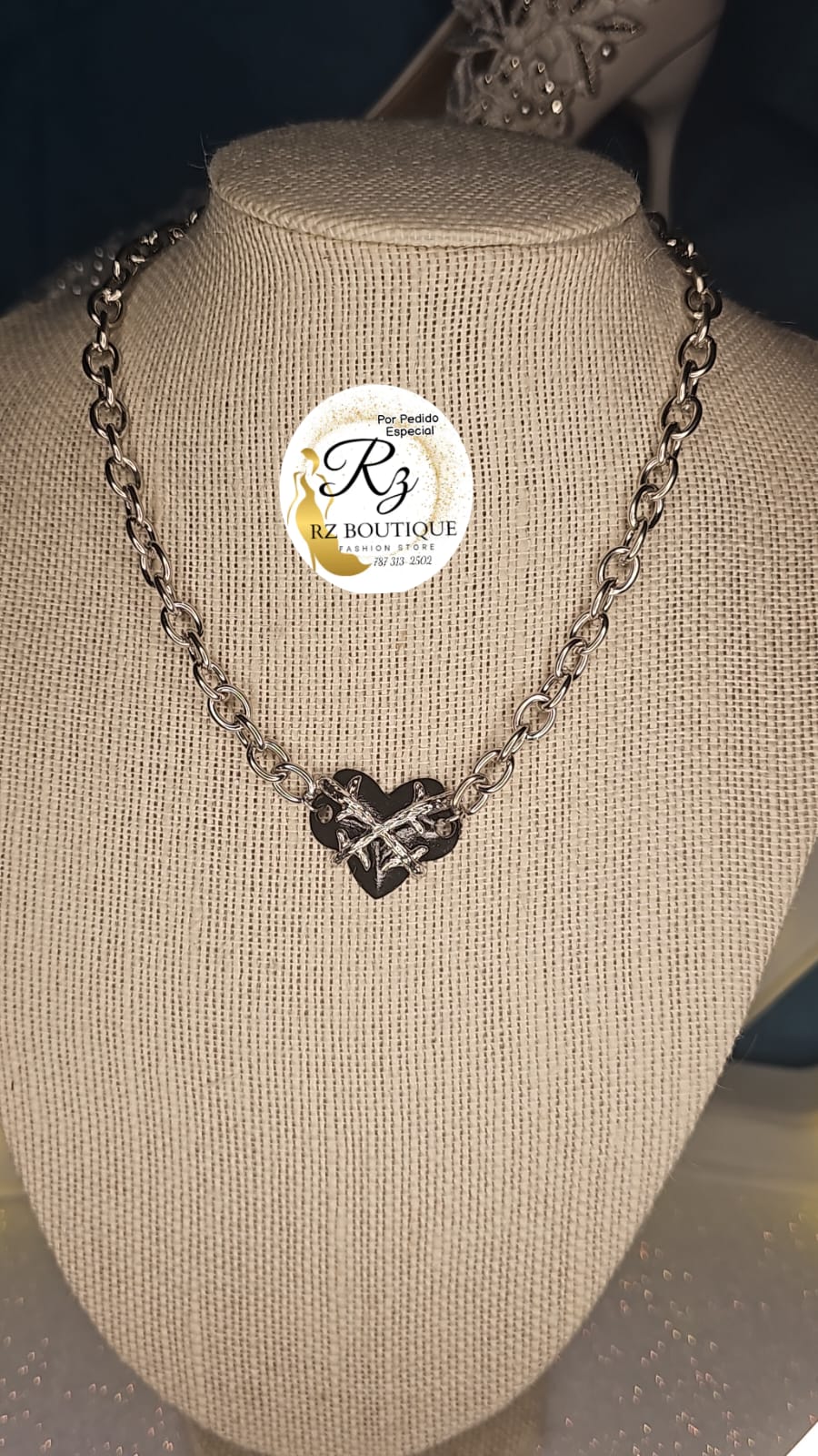Collar Corazón Negro