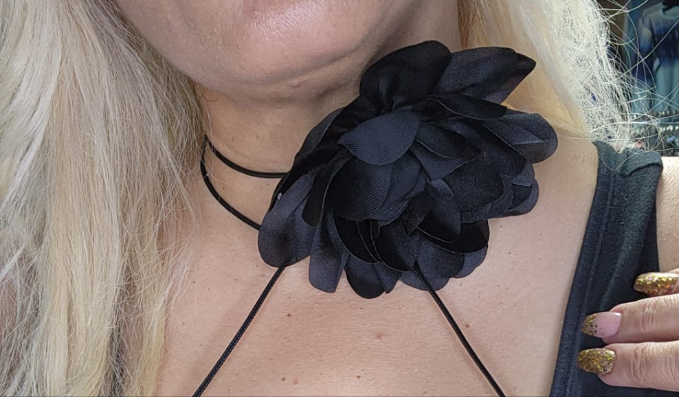 Flor Tirante Negro