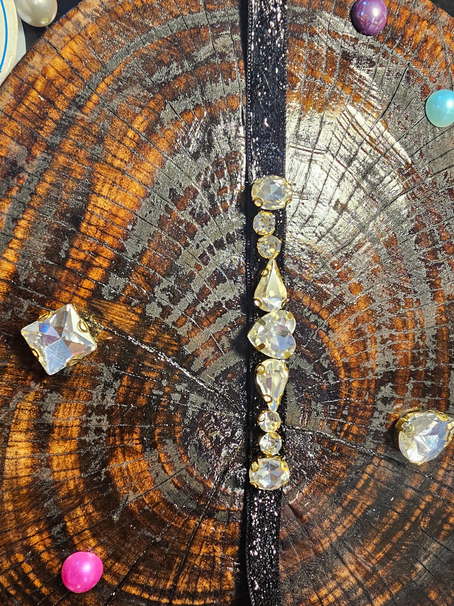 Brazalete Cinta en Piedras Doradas